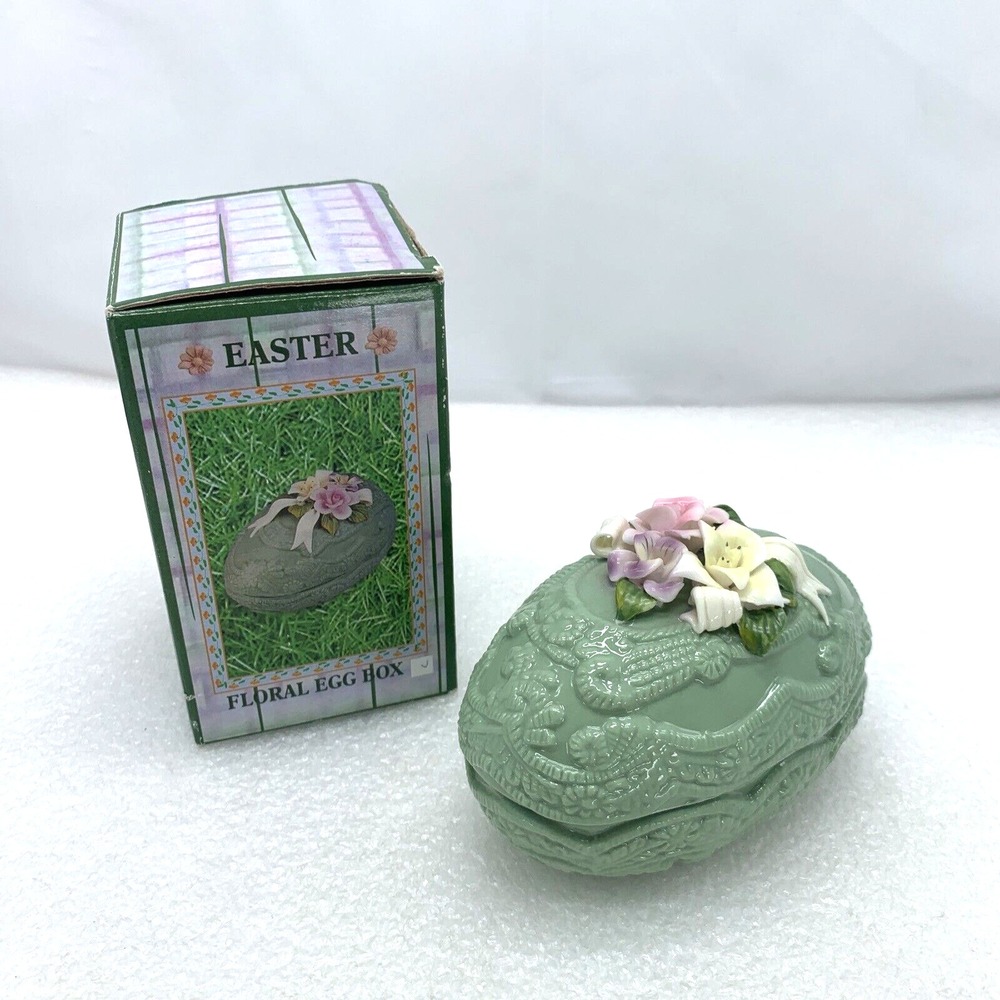 Cracker Barrel Easter Green Floral Egg Shape Collectible Trinket Jewelry Box‎